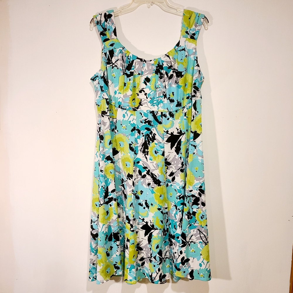 DressBarn Summer Cap Sleeve Flare Dress Sz 16 Knee Length - Picture 4 of 6